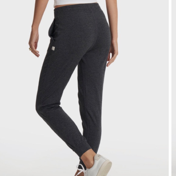 Vuori Joggers